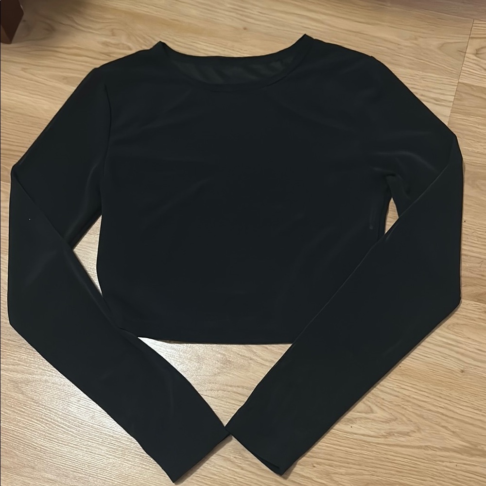 Jo and Jax Black Long Sleeve Crop Top